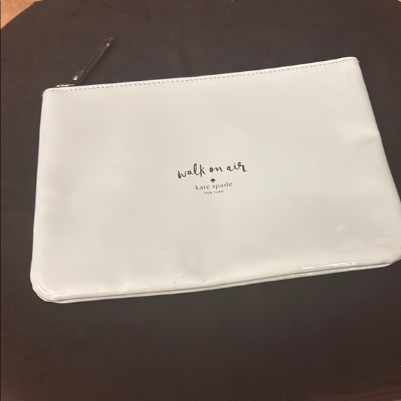 Kate Spade Tiffany Blue Pouch with 'Walk on Air' Design - Picture 1 of 7